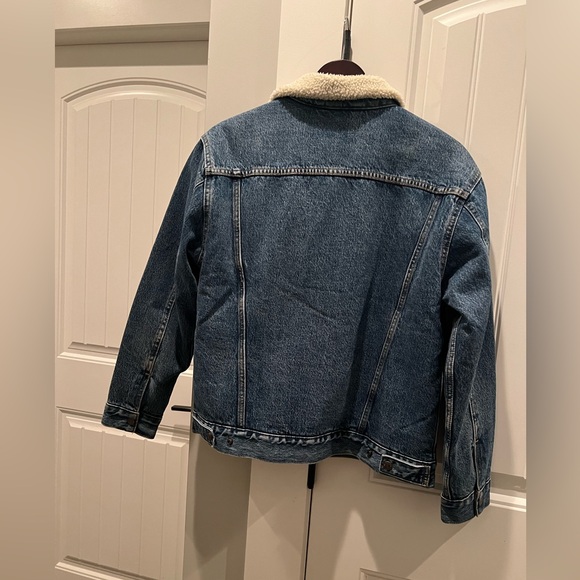 Levi’s  Denim Sherpa lined Jacket - Picture 3 of 6